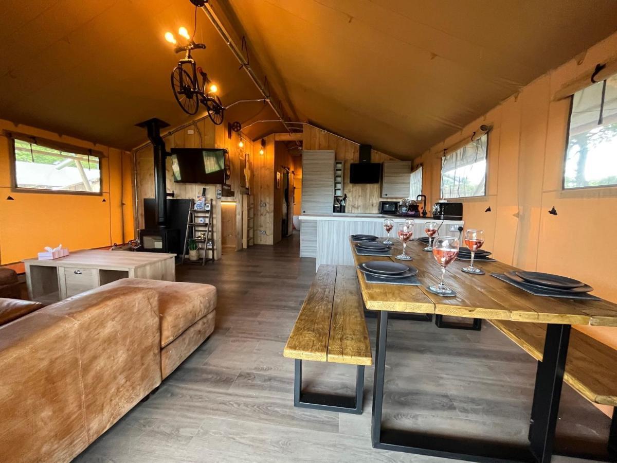 Aladdin Safari Tent Tenby Ngoại thất bức ảnh